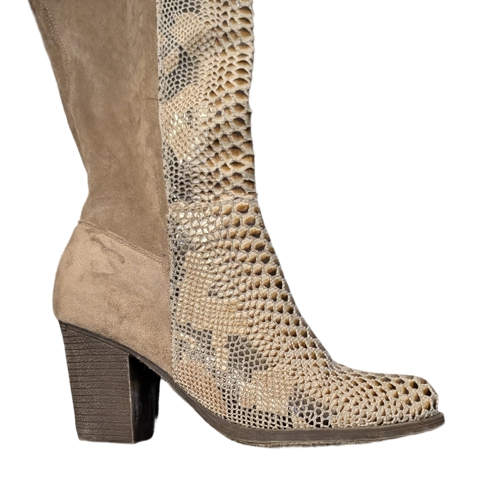 Pierre Dumas Knee High Boots Taupe Snakeskin Suede Block Heel Wide Calf 8.5 - Picture 5 of 12